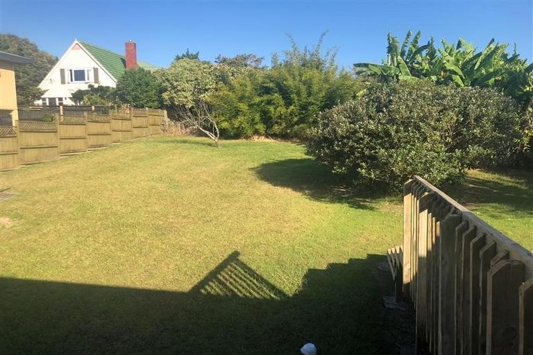 Photo of property in 57 College Road, Northcote, Auckland, 0627