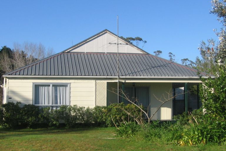 Photo of property in 112 Pinewood Court, Matarangi, Whitianga, 3592