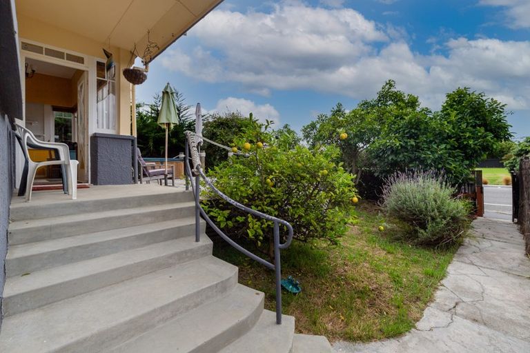 Photo of property in 1/59 Beach Road, Tahunanui, Nelson, 7011