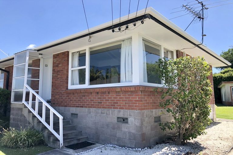 Photo of property in 1/13 Stanley Avenue, Milford, Auckland, 0620