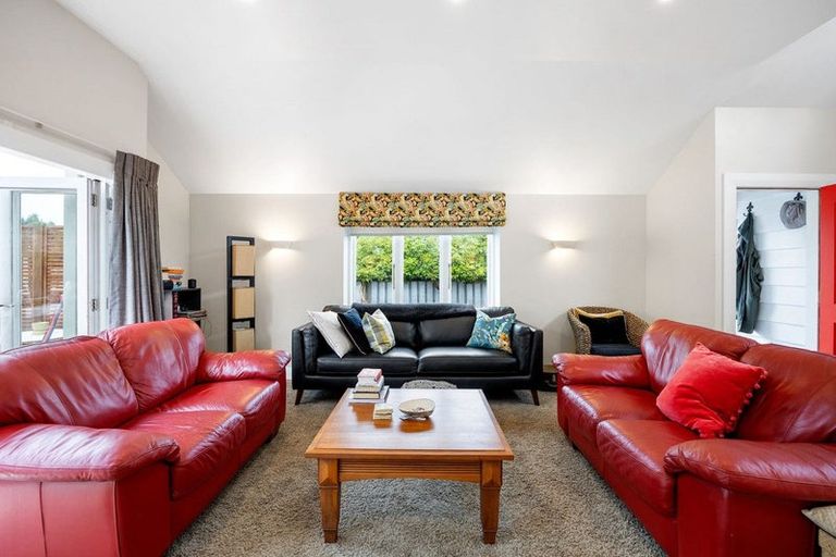 Photo of property in 15 Hamilton Road, Cambridge, 3434