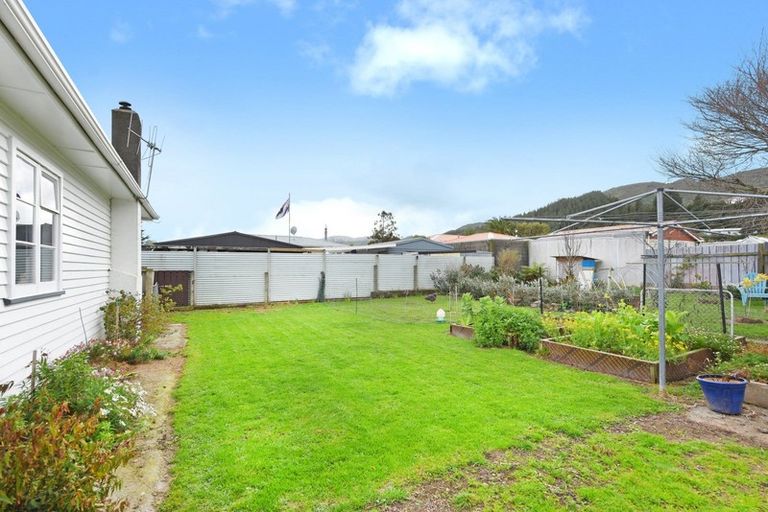 Photo of property in 120 Wise Street, Wainuiomata, Lower Hutt, 5014