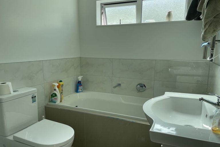 Photo of property in 9 Sohum Place, Manukau, Auckland, 2104