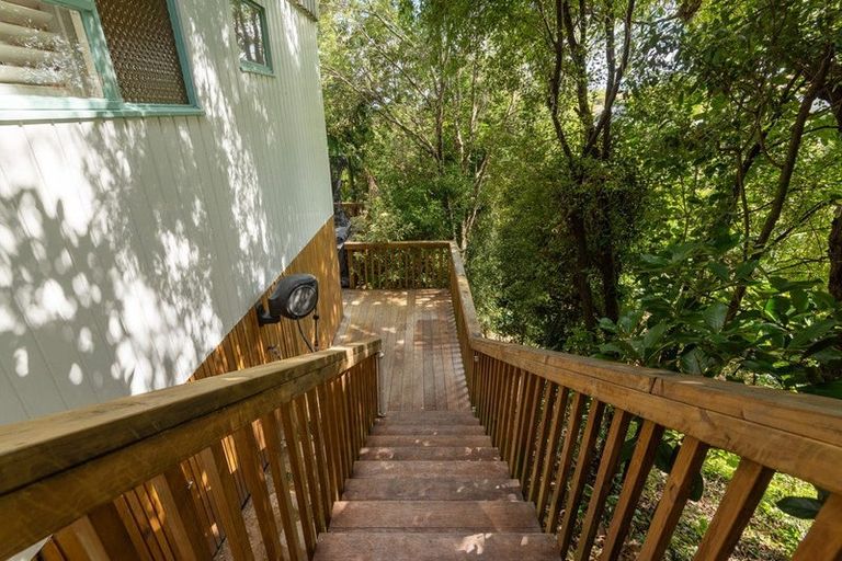 Photo of property in 2/35a Rangatira Road, Beach Haven, Auckland, 0626