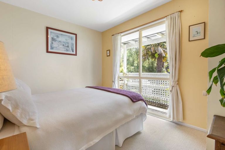 Photo of property in 105 Cable Bay Block Road, Cable Bay, 0420