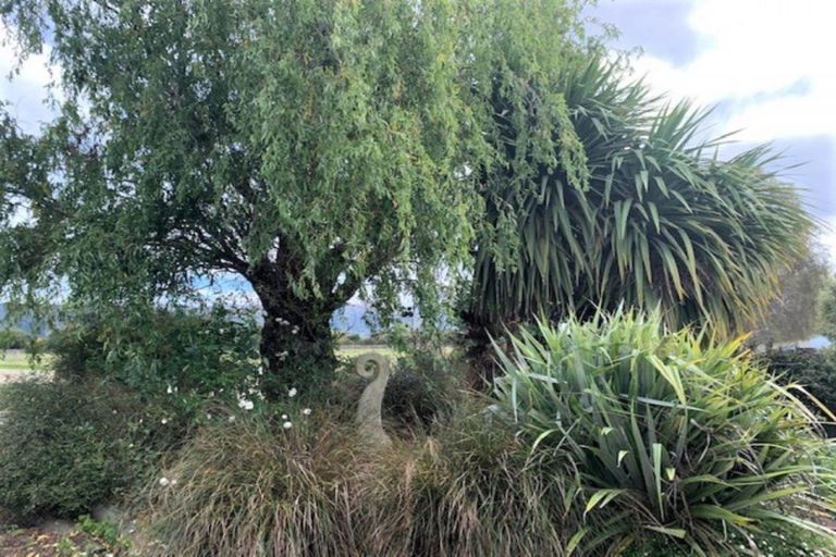 Photo of property in 2a Centre Street, Waimate, 7978
