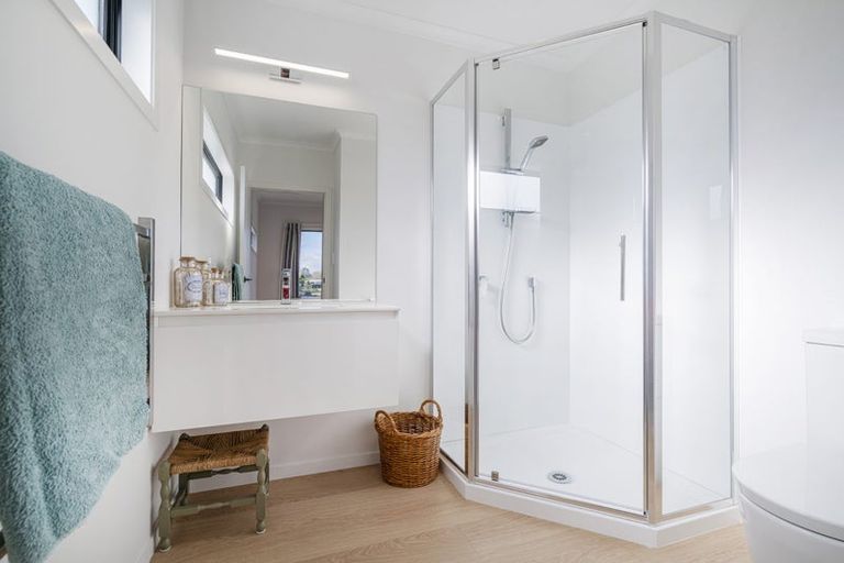 Photo of property in 34 Motukorure Parade, Cooks Beach, Whitianga, 3591