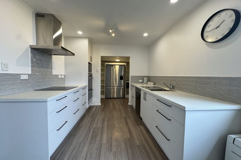 Photo of property in 32 Chatham Street, Waihola, Milton, 9073