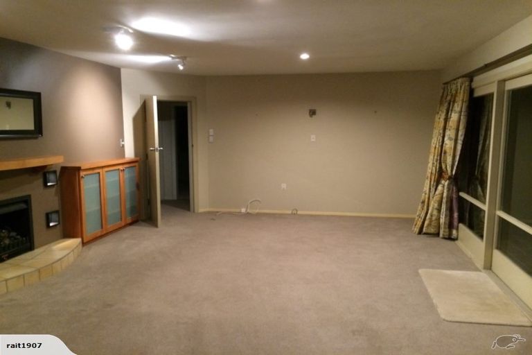 Photo of property in 10 Sherwood Lane, Cashmere, Christchurch, 8022