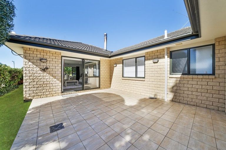 Photo of property in 22 Ranchod Terrace, Pukekohe, 2120
