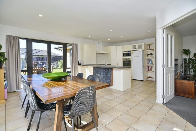 Photo of property in 9 Parkinson Place, Woodend, 7610