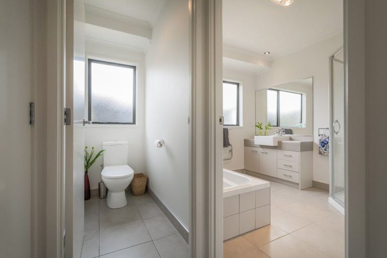 Photo of property in 18 Captain Wood Avenue, Whitianga, 3510