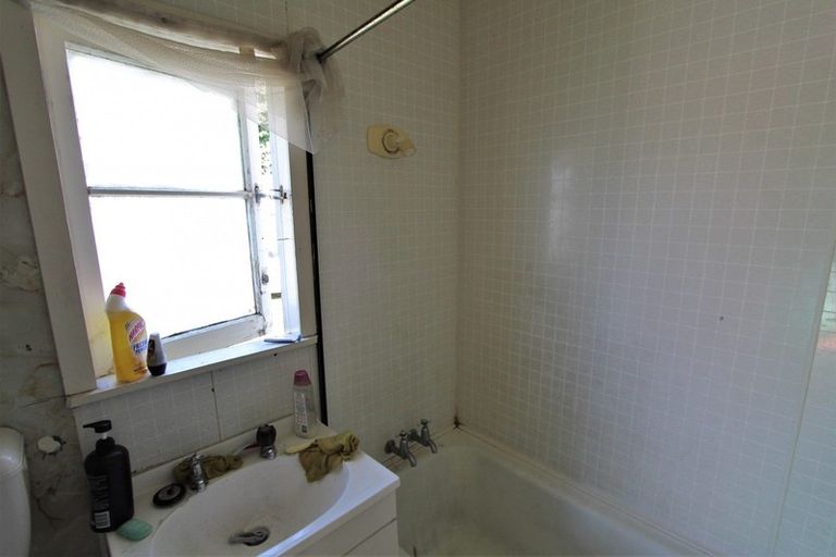 Photo of property in 17 Tay Street, Tokoroa, 3420