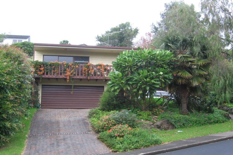 Photo of property in 3 Honeysuckle Lane, Mairangi Bay, Auckland, 0630