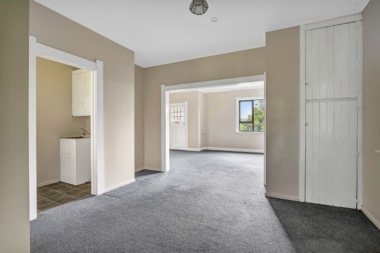 Photo of property in 49 High Street, Eltham, 4322