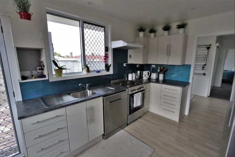 Photo of property in 15 Tieke Place, Tokoroa, 3420