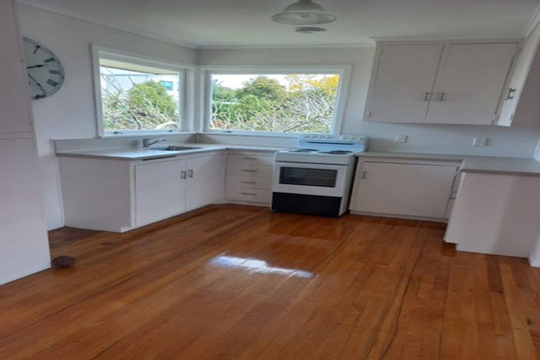 Photo of property in 18 Alma Road, Milford, Auckland, 0620