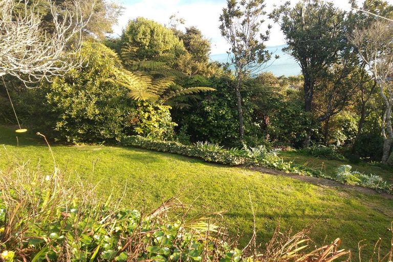 Photo of property in 52 Howard Road, Point Howard, Lower Hutt, 5013