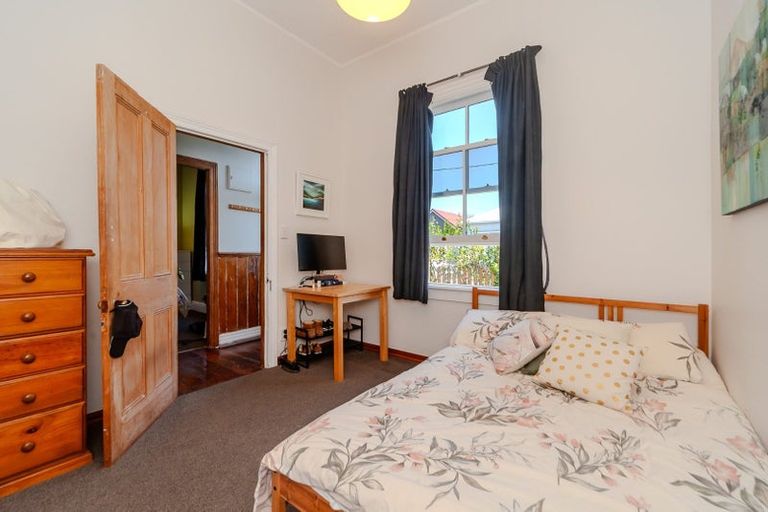Photo of property in 6 Green Street, Newtown, Wellington, 6021