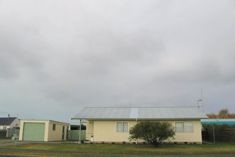 Photo of property in 51 Tait Drive, Greenmeadows, Napier, 4112