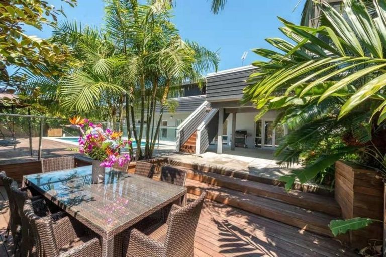 Photo of property in 12 Taumata Road, Castor Bay, Auckland, 0620