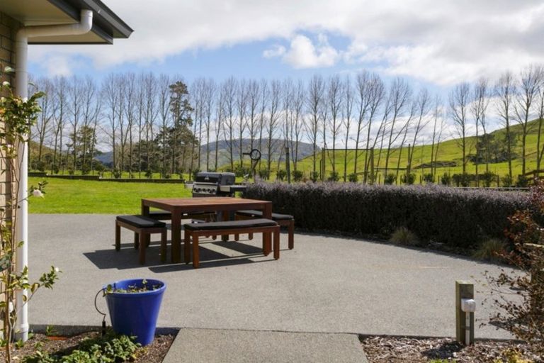 Photo of property in 78 Dalmore Way, Acacia Bay, Taupo, 3385
