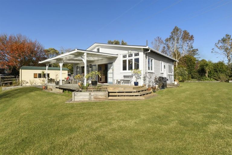 Photo of property in 12 Wade Place, Welcome Bay, Tauranga, 3175