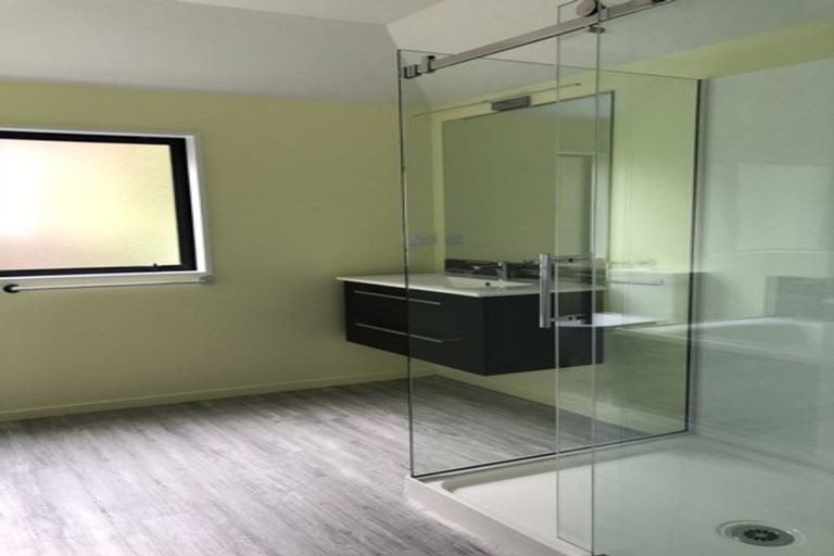 Photo of property in 1/18 Kilmarnock Street, Riccarton, Christchurch, 8011