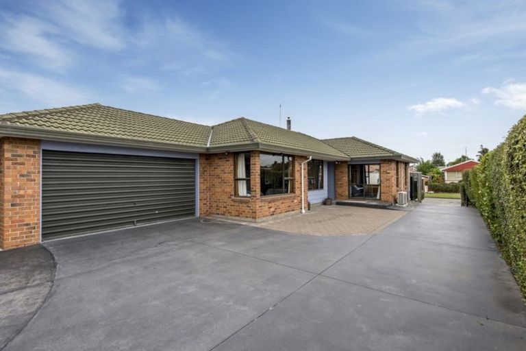 Photo of property in 25 Shannon Place, Belfast, Christchurch, 8051