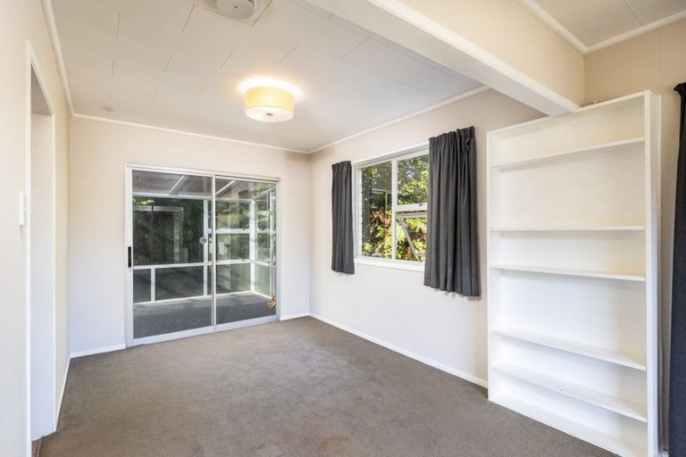 Photo of property in 235 Heta Road, Merrilands, New Plymouth, 4312