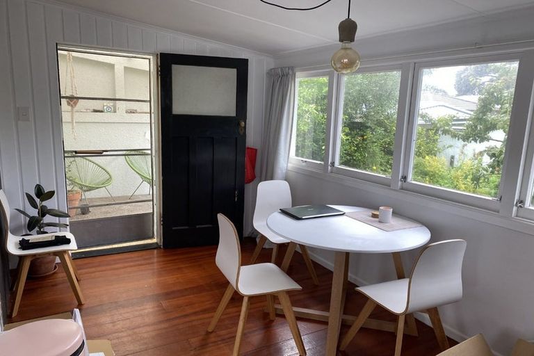 Photo of property in 9 Kinross White Street, Napier South, Napier, 4110