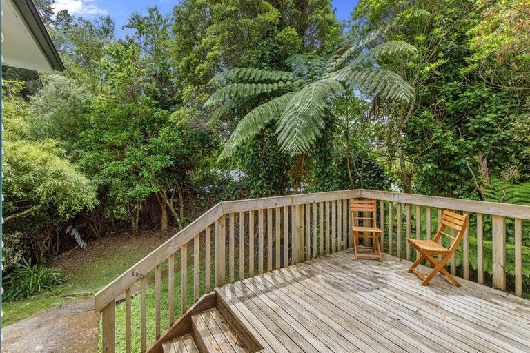 Photo of property in 35 Wyndham Road, Pinehaven, Upper Hutt, 5019