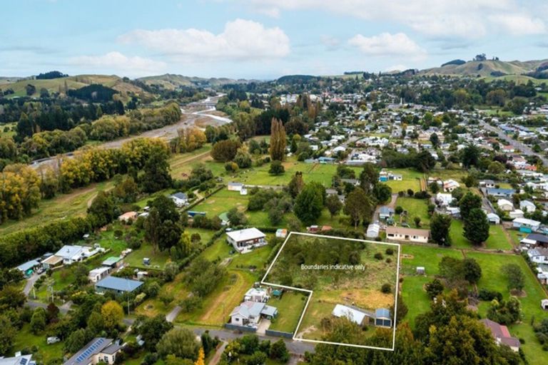 Photo of property in 23 Johnson Street, Waipawa, 4210