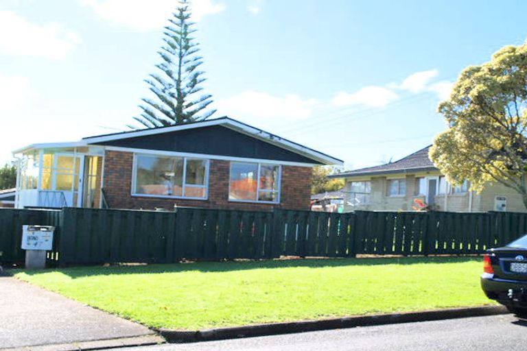Photo of property in 1/47 Drake Street, Howick, Auckland, 2014