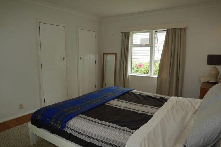 Photo of property in 19 Gavin Road, Raumati Beach, Paraparaumu, 5032