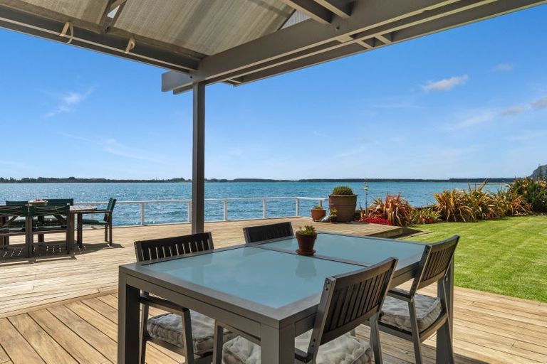 Photo of property in 17 Kiriwai Place, Matua, Tauranga, 3110