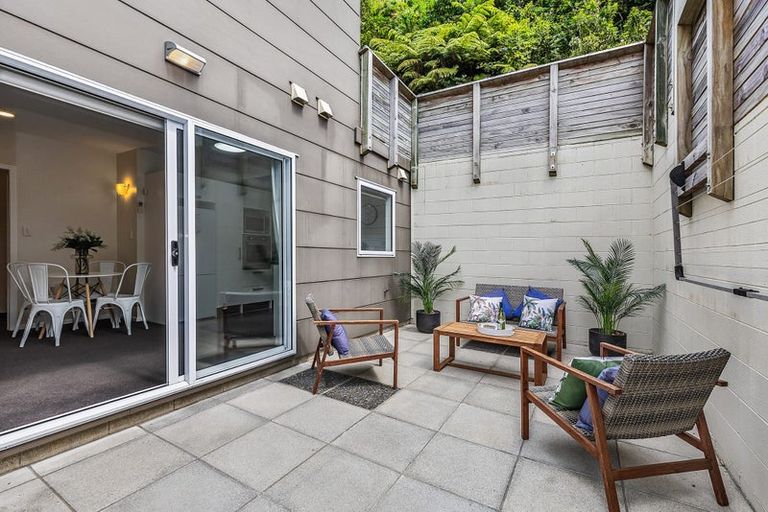 Photo of property in 16b Lincoln Avenue, Tawa, Wellington, 5028