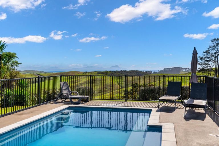 Photo of property in 50 Waionehu Road, Waipu, 0582