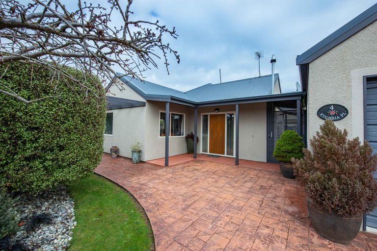 Photo of property in 4 Fuschia Place, Mosgiel, 9024