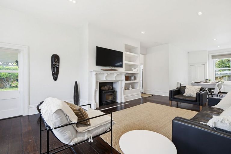 Photo of property in 92 Warrington Street, Mairehau, Christchurch, 8013