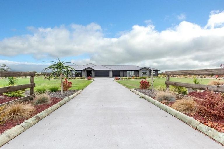 Photo of property in 219 Waitara Road, Brixton, Waitara, 4382