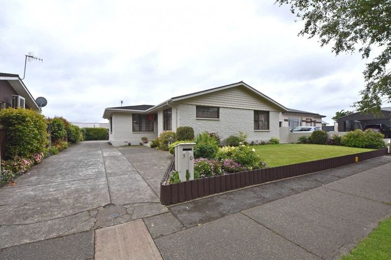 Photo of property in 30 Newcastle Street, Windsor, Invercargill, 9810