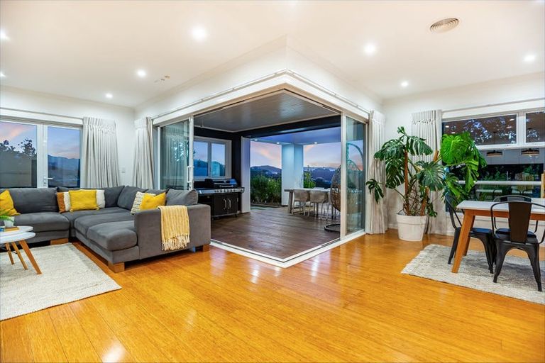 Photo of property in 32 Pacific View, Whitby, Porirua, 5024