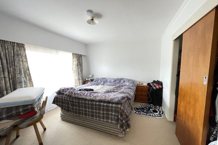 Photo of property in 1/3 Merriefield Avenue, Forrest Hill, Auckland, 0620