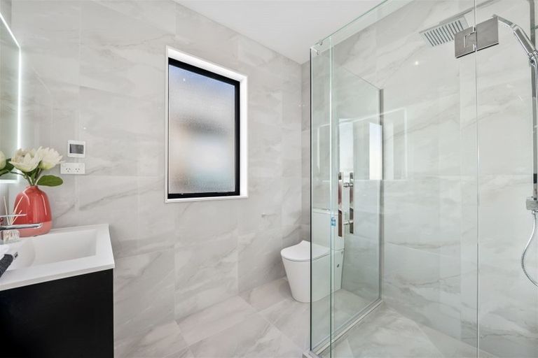 Photo of property in 2 Piki Street, Flat Bush, Auckland, 2019