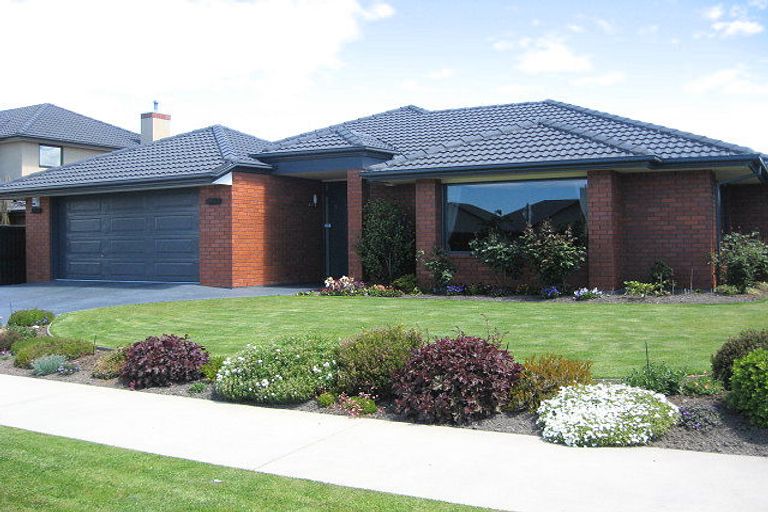Photo of property in 6 Annaby Drive, Northwood, Christchurch, 8051