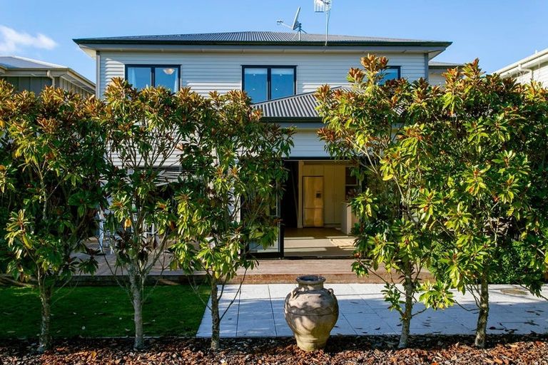 Photo of property in 8 Chateau Crescent, Rangatira Park, Taupo, 3330