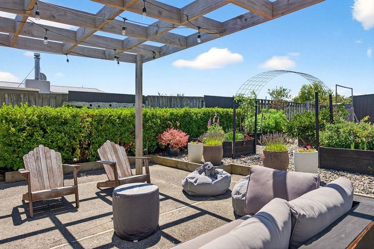 Photo of property in 47 Ferry Road, Martinborough, 5711