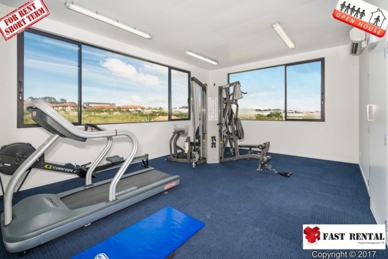 Photo of property in Apollo Apartments, 201/46 Rosedale Road, Rosedale, Auckland, 0632