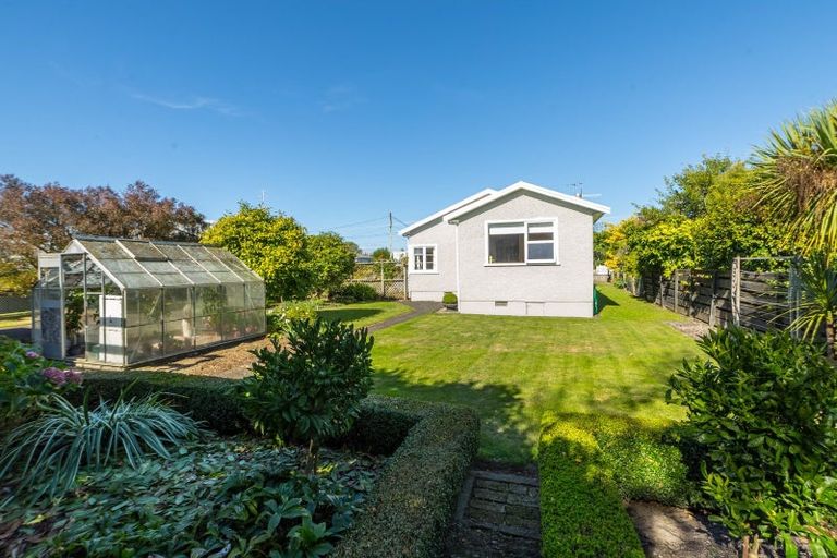 Photo of property in 32 Wyndham Street, Carterton, 5713